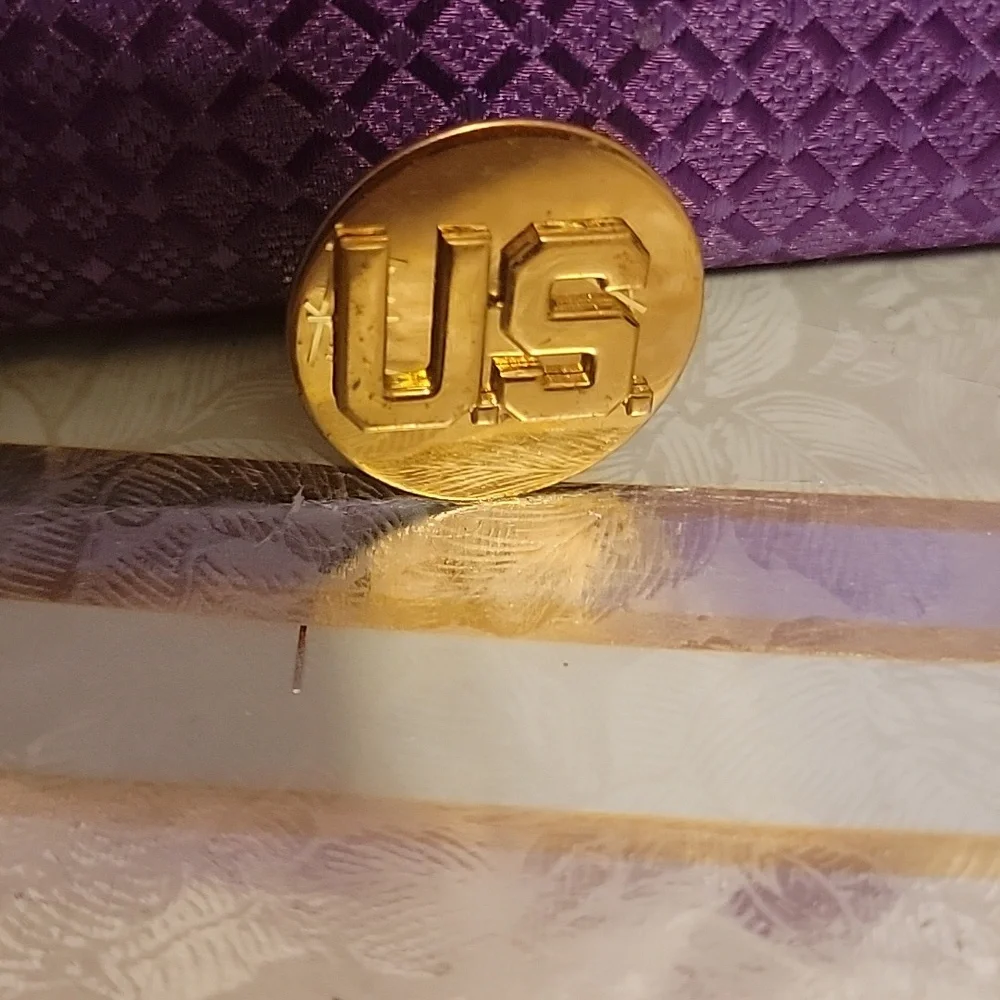 U.S Army Pin - Picture 2 of 3